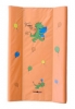 přebalovací podložka pro děti do 12 měsíců
vyrobena z bezftalátového 100% PVC
splňuje normu EN 12221-1:2008
rozměr 80 x 49 cm, vyvýšené dvě strany
přebalovací podložka A2 je vhodná pro použití na skříňky, peřiňáky, komody
Barevné provedení: Oranžová, modrá. 
