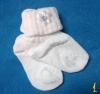 Teplé kojenecké ponožky.  
Vel. 0-6 měsíců.
100% Bavlna. Bíla, červená, růžová, zelená, žlutá.