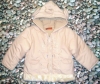Dětská zimní bunda s teplou flizovou podšivkou. Ve velikostech: 98,104,110,116,122. Růžová, sv. béžová, zelená, sv. šedá, meruňková.

